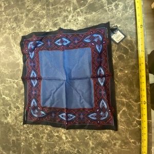 TURNBULL & ASSER HANDKERCHIEF 18"X18"